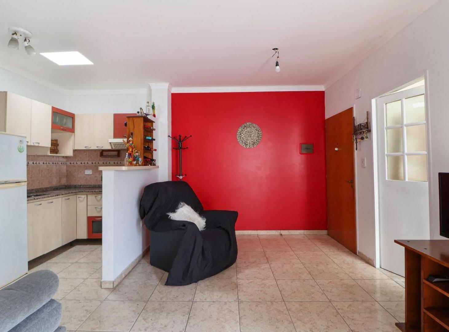 Foto de VENTA PH 2 AMBIENTES CON BALCON APTO OFICINA, imagen 2