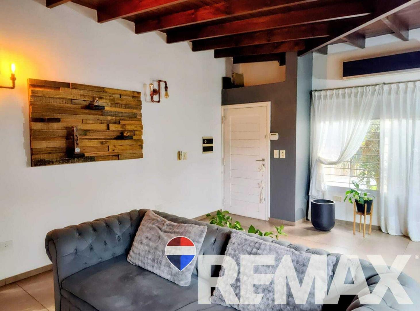 Foto de Casa 3 ambientes con pileta Ranelagh Apto Crédito!, imagen 2