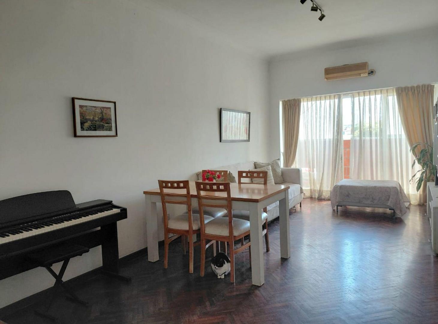 VENTA PH 3 AMBIENTES MONTE CASTRO 2DO POR ESCALERA