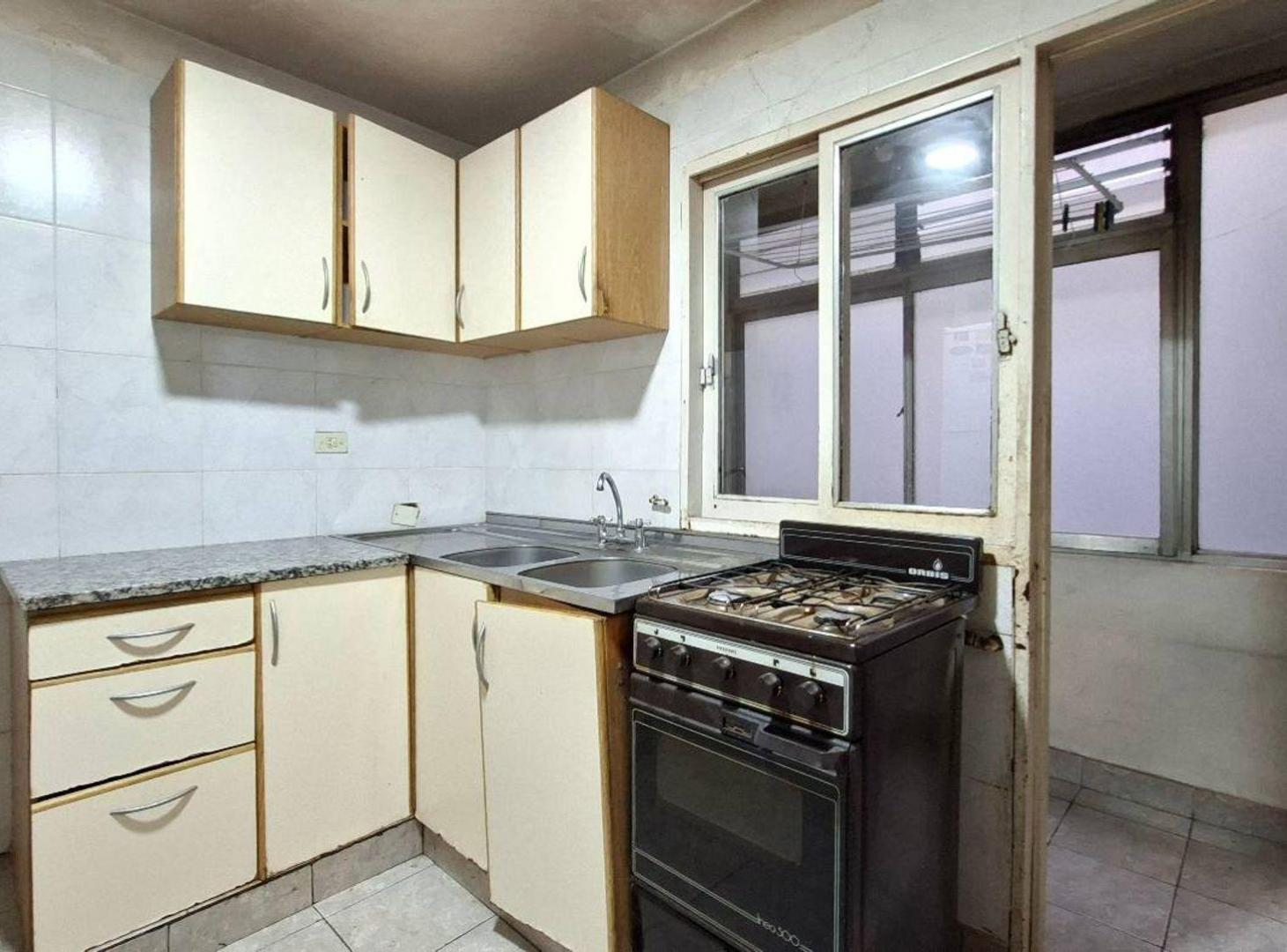 Foto de VENTA DEPARTAMENTO 4 AMB BELGRANO C/DEPENDENCIA, imagen 4