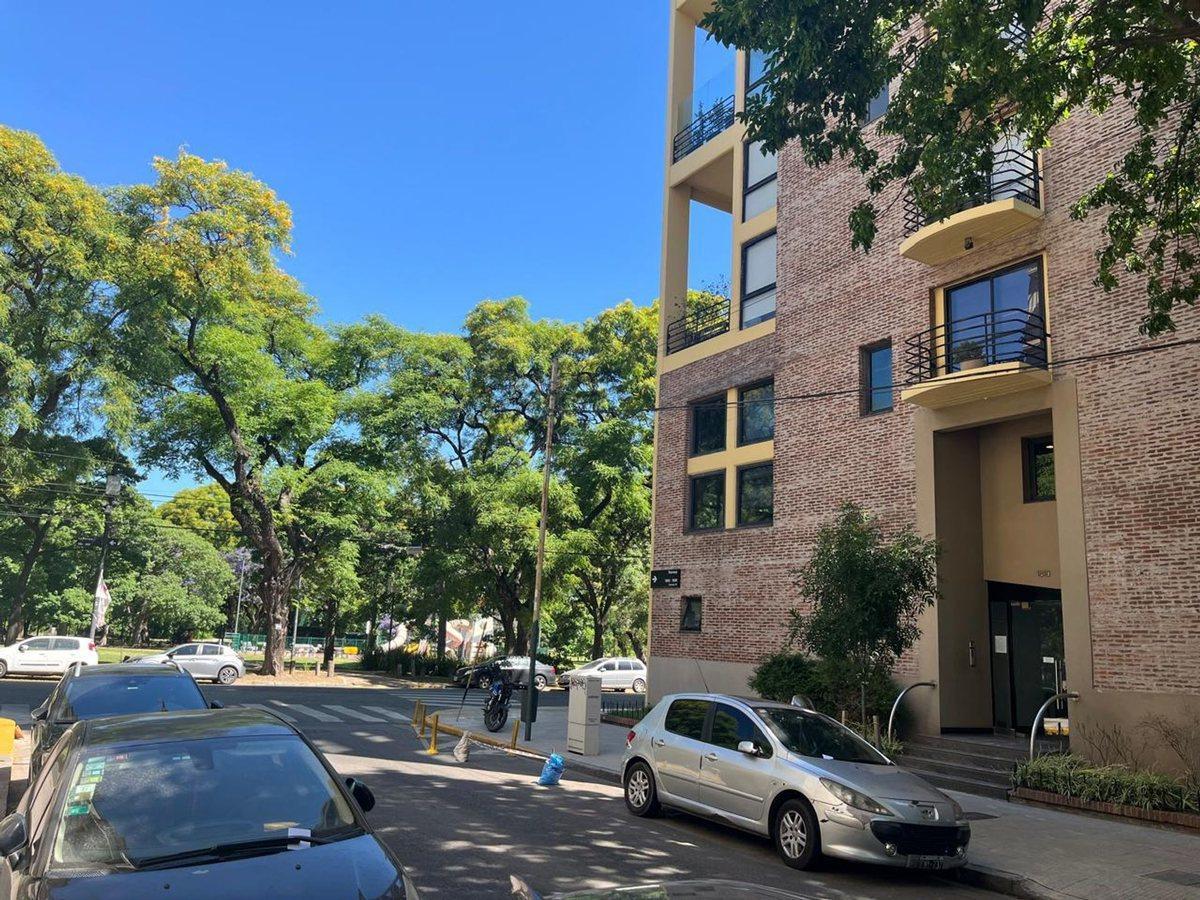 Foto de VENTA OFICiNA EN DUPLEX CON COCHERA BAJO BELGRANO, imagen 2