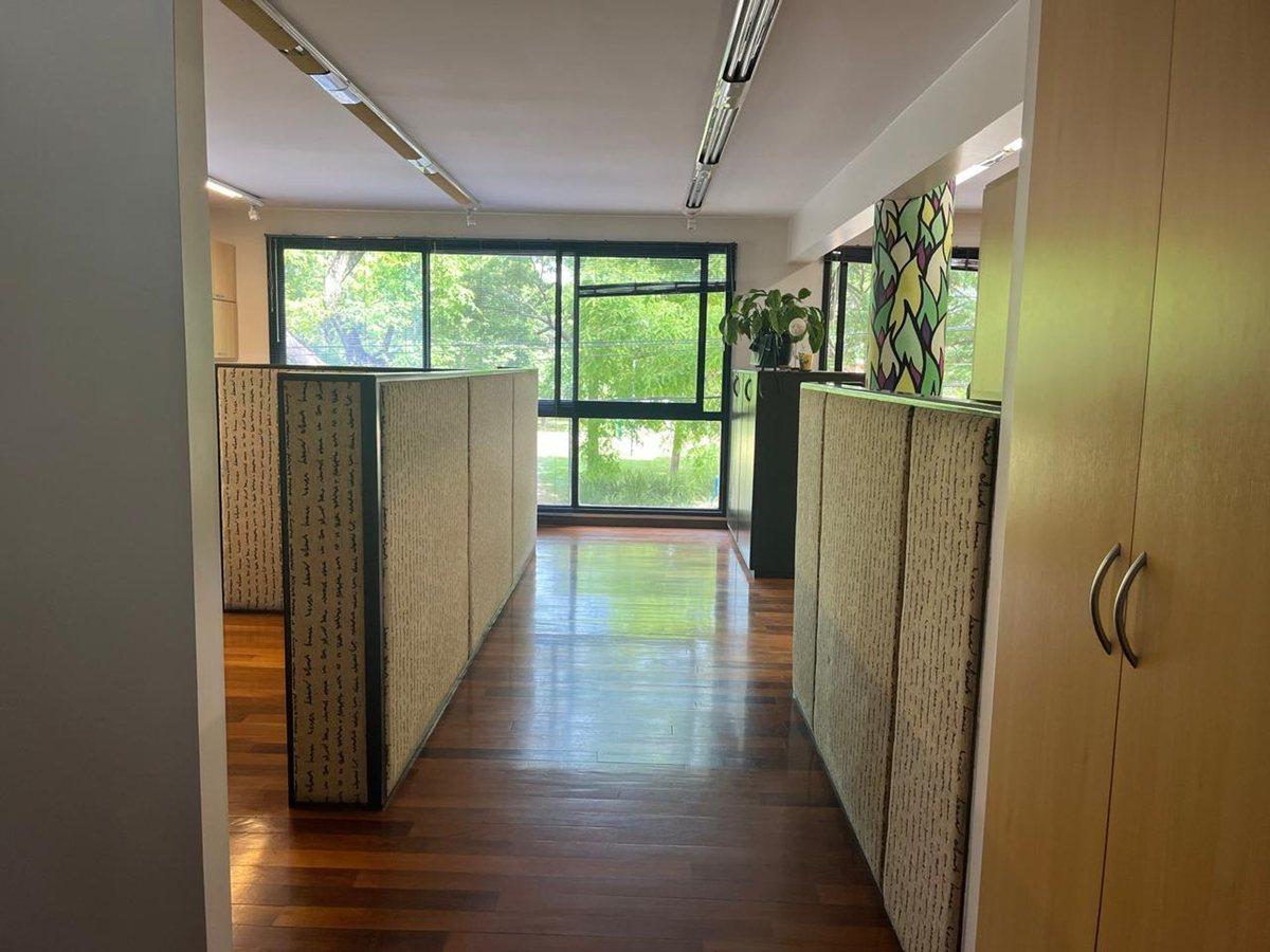 Foto de VENTA OFICiNA EN DUPLEX CON COCHERA BAJO BELGRANO, imagen 5