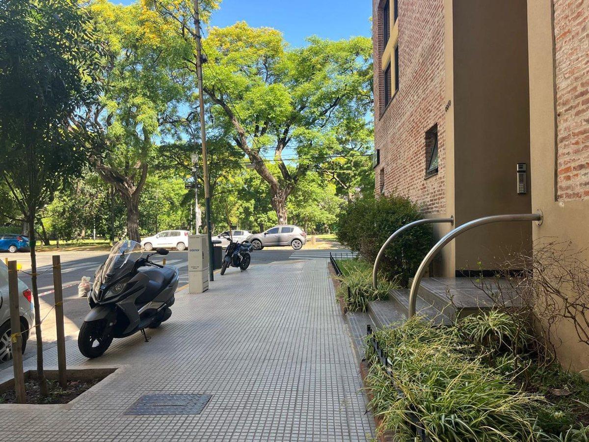 Foto de VENTA OFICiNA EN DUPLEX CON COCHERA BAJO BELGRANO, imagen 3