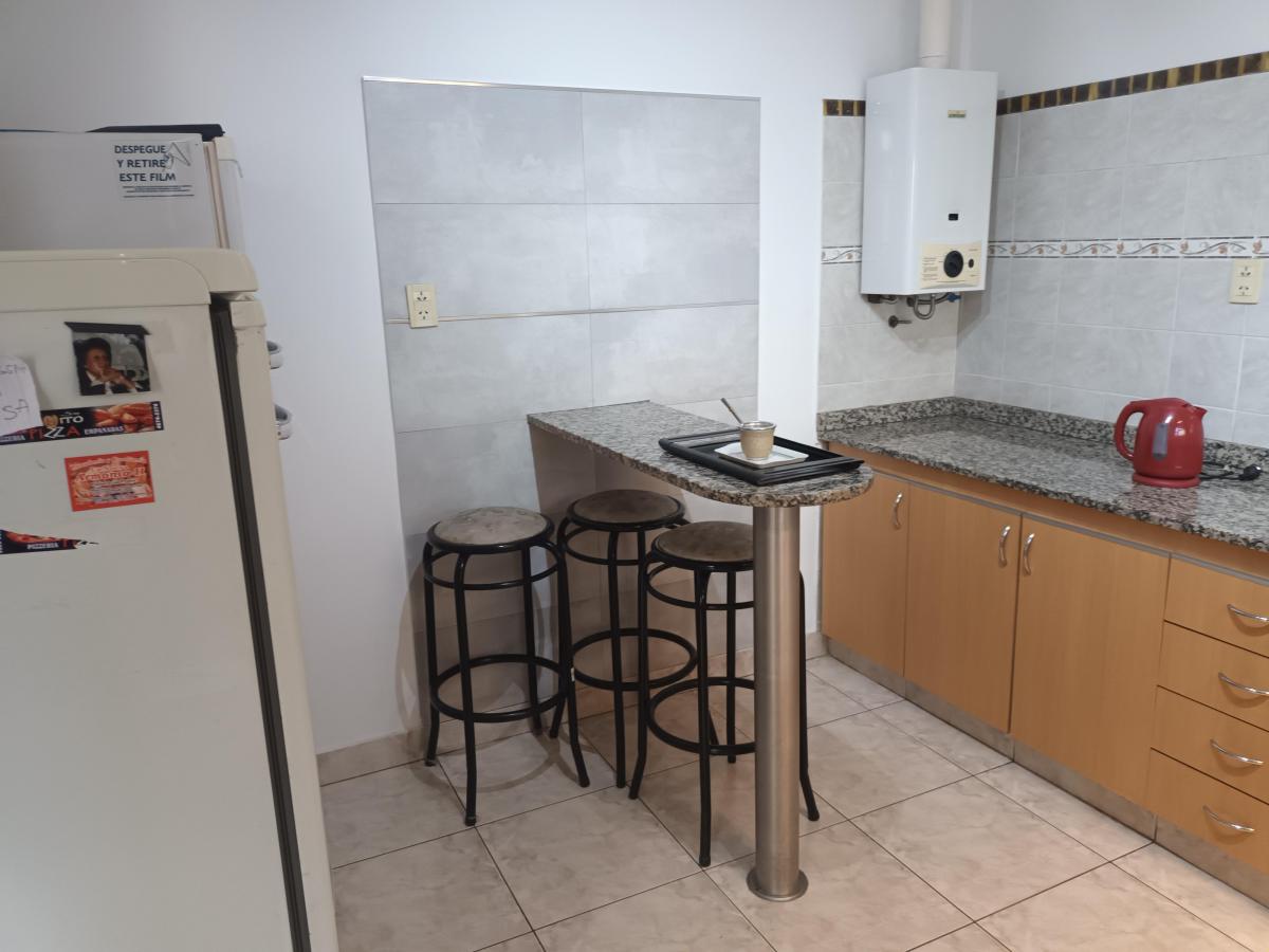 Hermoso PH de 170 m² Cubiertos + Terraza Propia de 140 m² 5