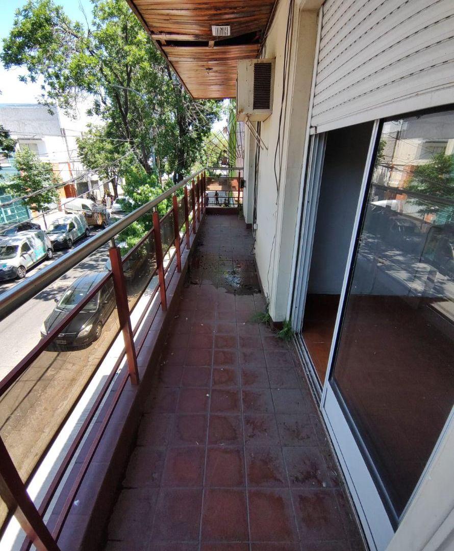 Foto de Excelente deposito con tres departamentos - Venta en block s/subdivision, imagen 4