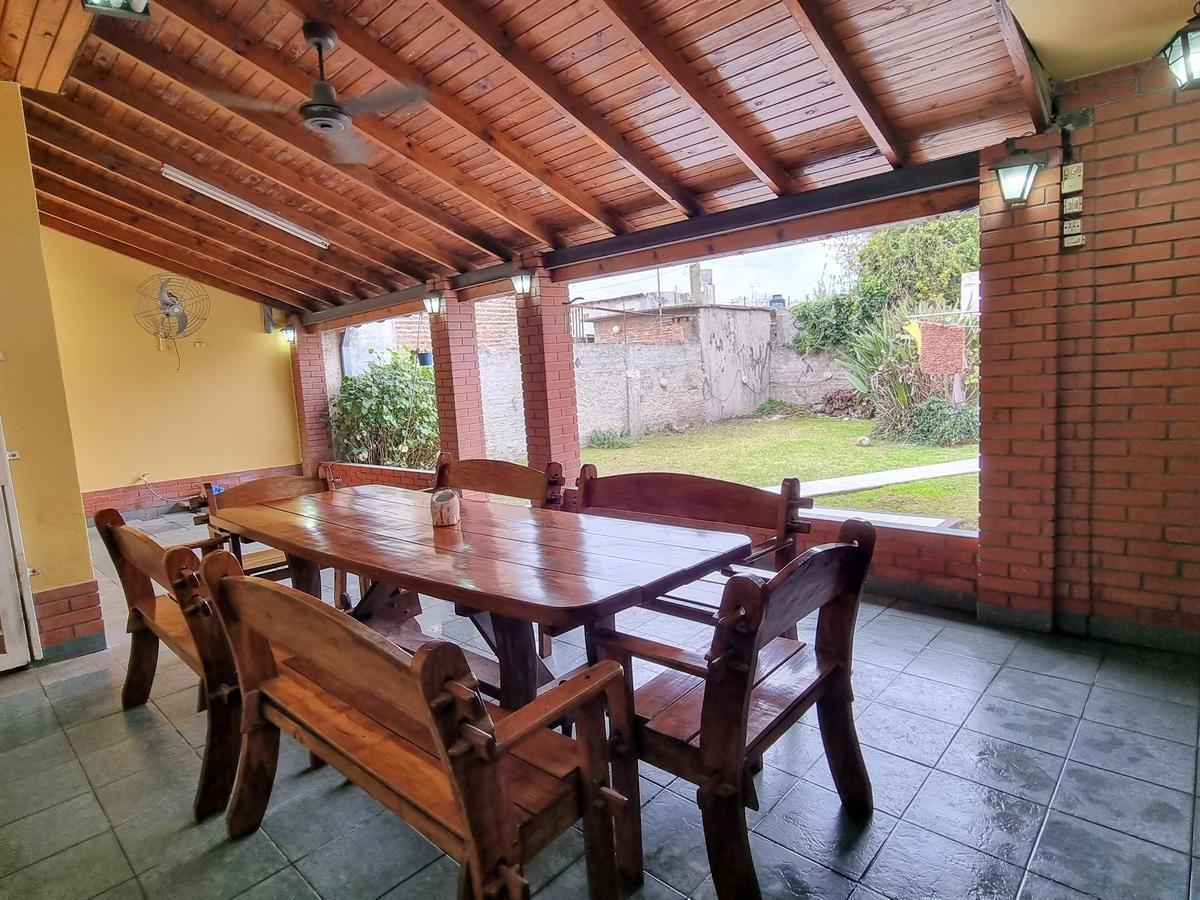 Foto de Casa a pasos cle Centro de Solano, ideal vivienda o inversor, imagen 5