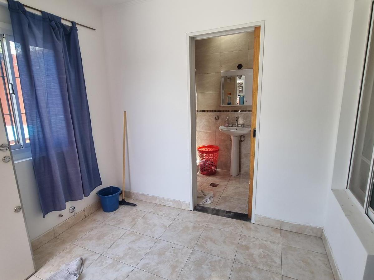 Casa Modernizada en Quilmes Este 2