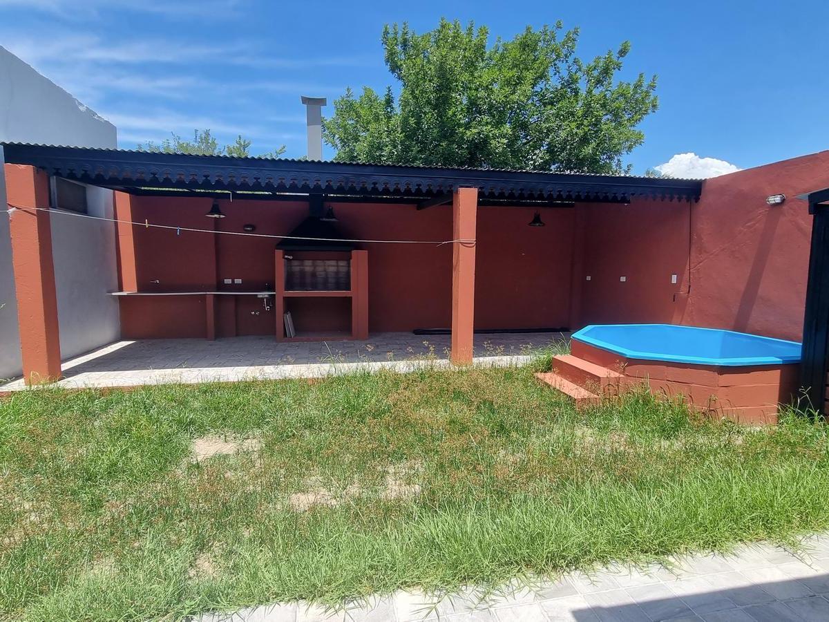 Casa Modernizada en Quilmes Este 5