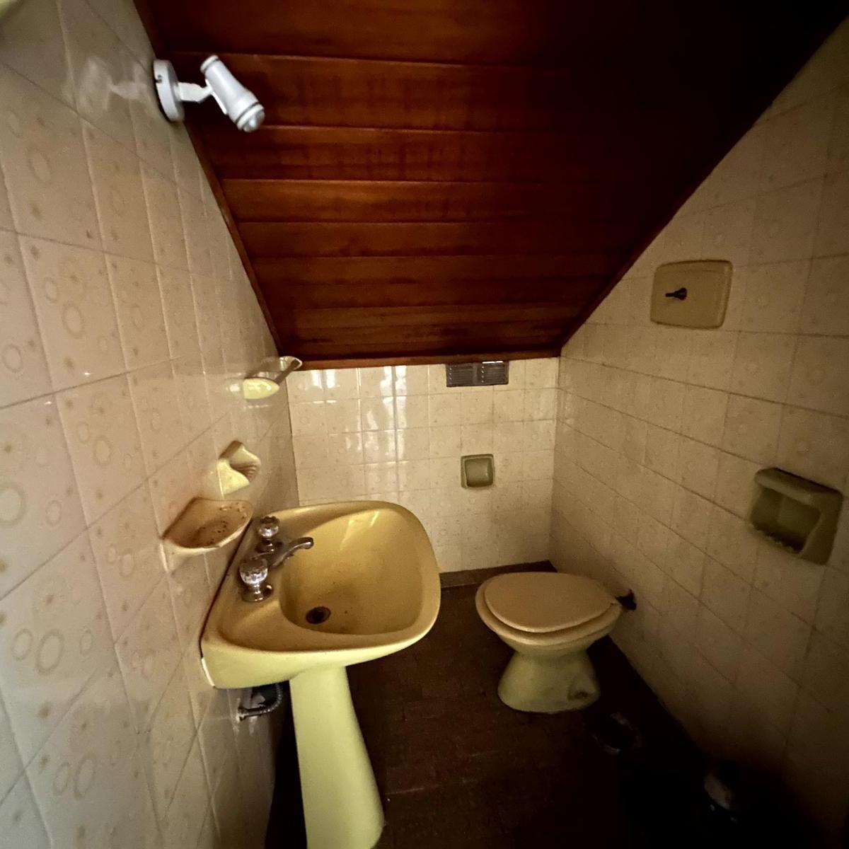 Casa a Modernizar Proxima Al Centro de Bernal 1