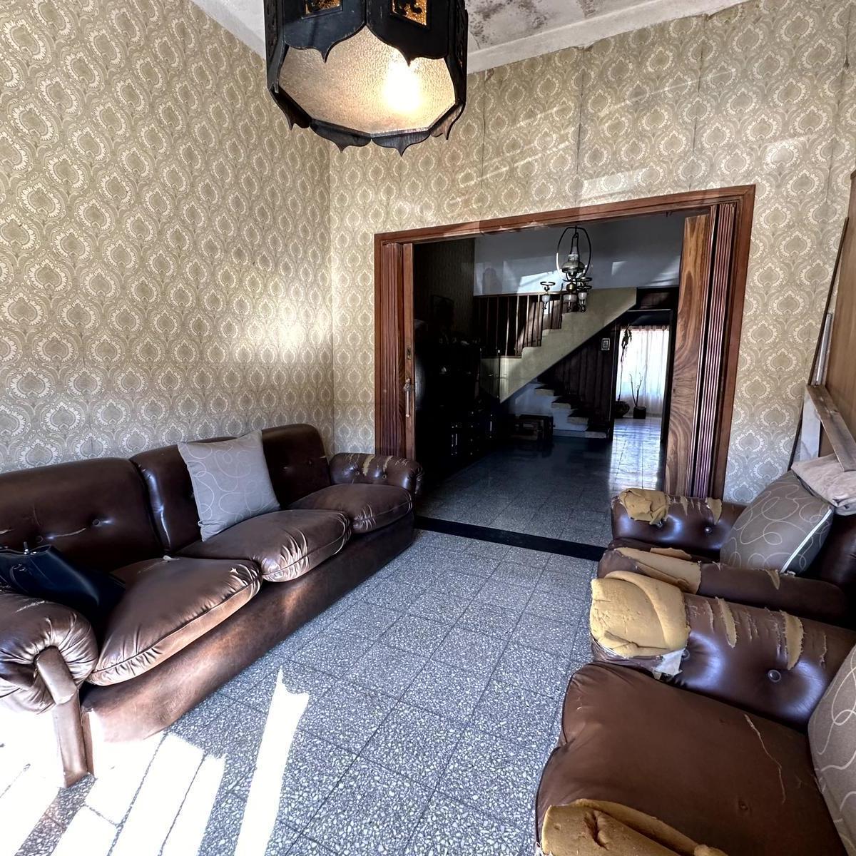 Casa a Modernizar Proxima Al Centro de Bernal 3