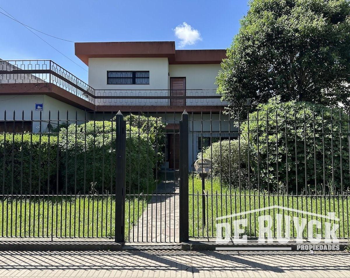 Foto de Casa sobre 2 lotes a 1 cuadra y media de Monteagudo, imagen 3