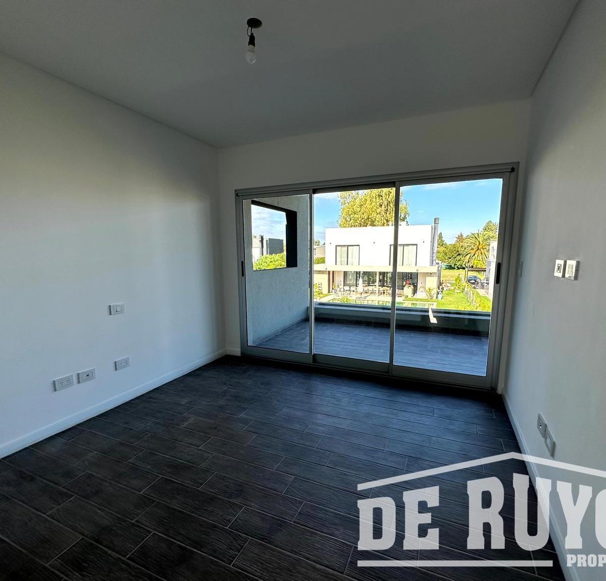 Casa a Estrenar en Las Golondrinas 1