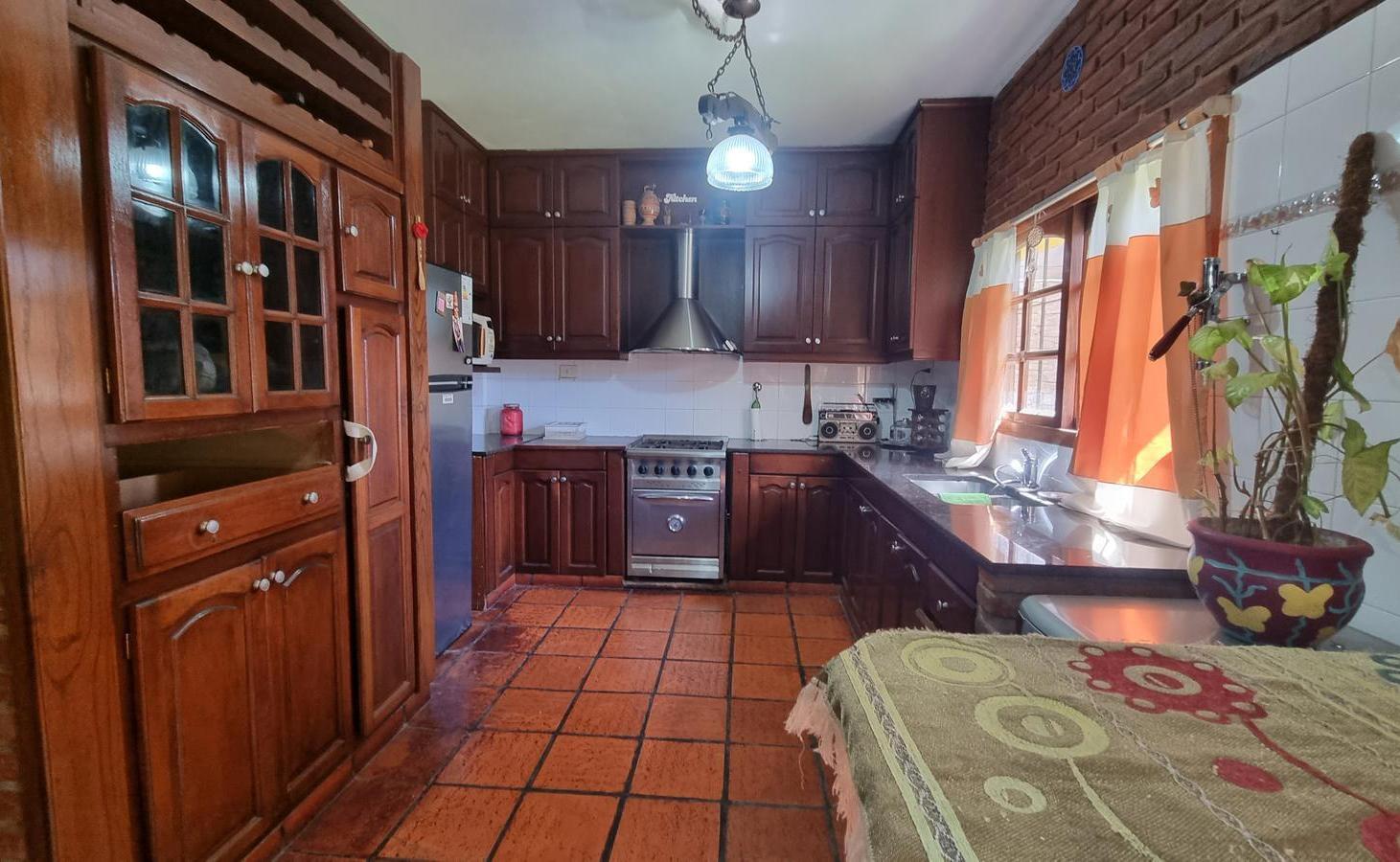 Foto de Chalet de 4 dormitorios en Barrio Parque Calchaqui, imagen 5