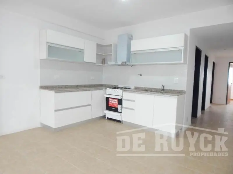 Departamento en Venta en Berazategui Este 2