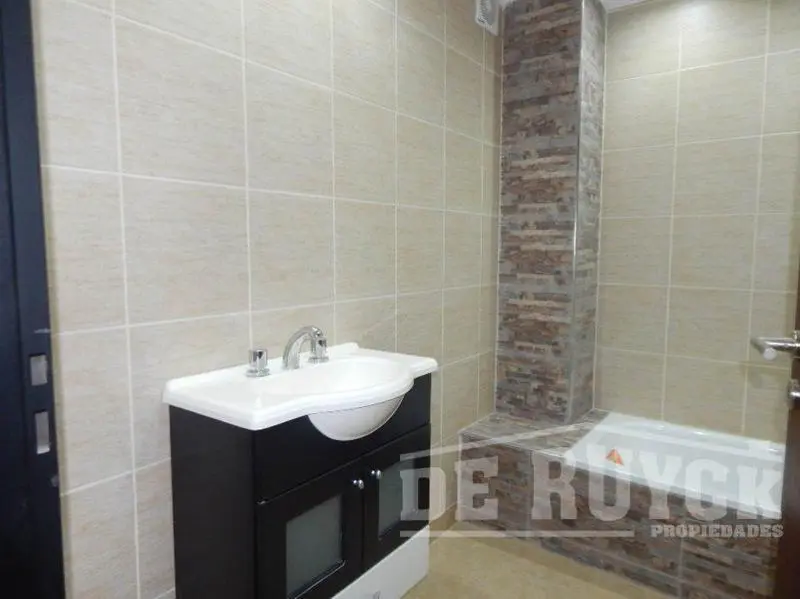 Departamento en Venta en Berazategui Este 5