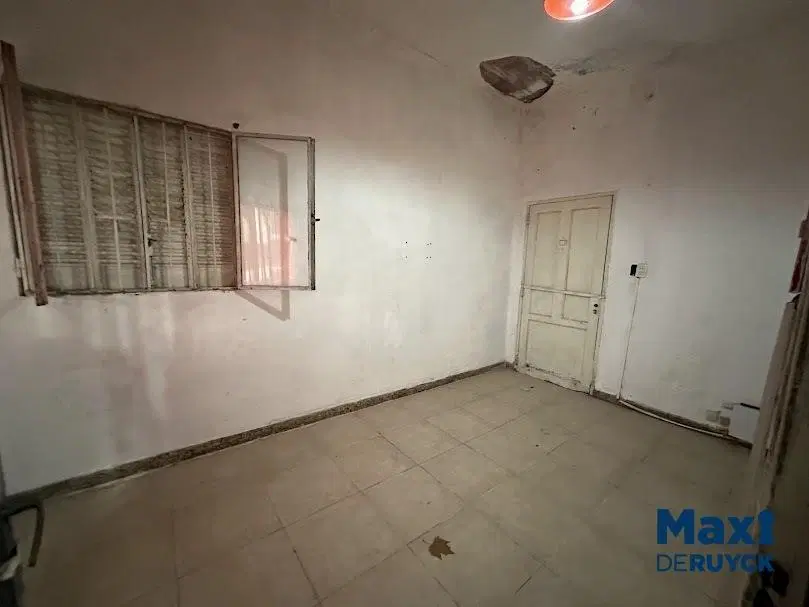 Block comercial en venta, Urquiza 1054. Local + deptos + verde 5