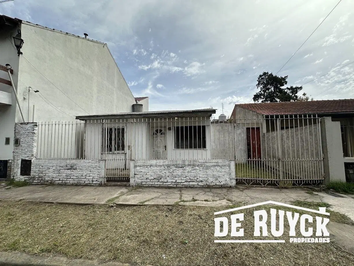 Casa sobre lote propio, oportunidad 5