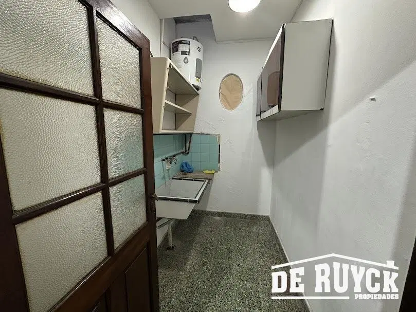 PH 2 ambientes en Gerli, próximo a Av. Crisologo Larralde 1