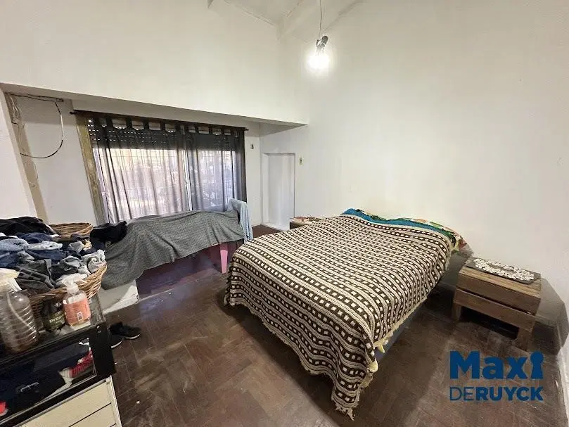 Casa tipo PH al frente, 3 ambientes a metros de Avenida Amoedo 4