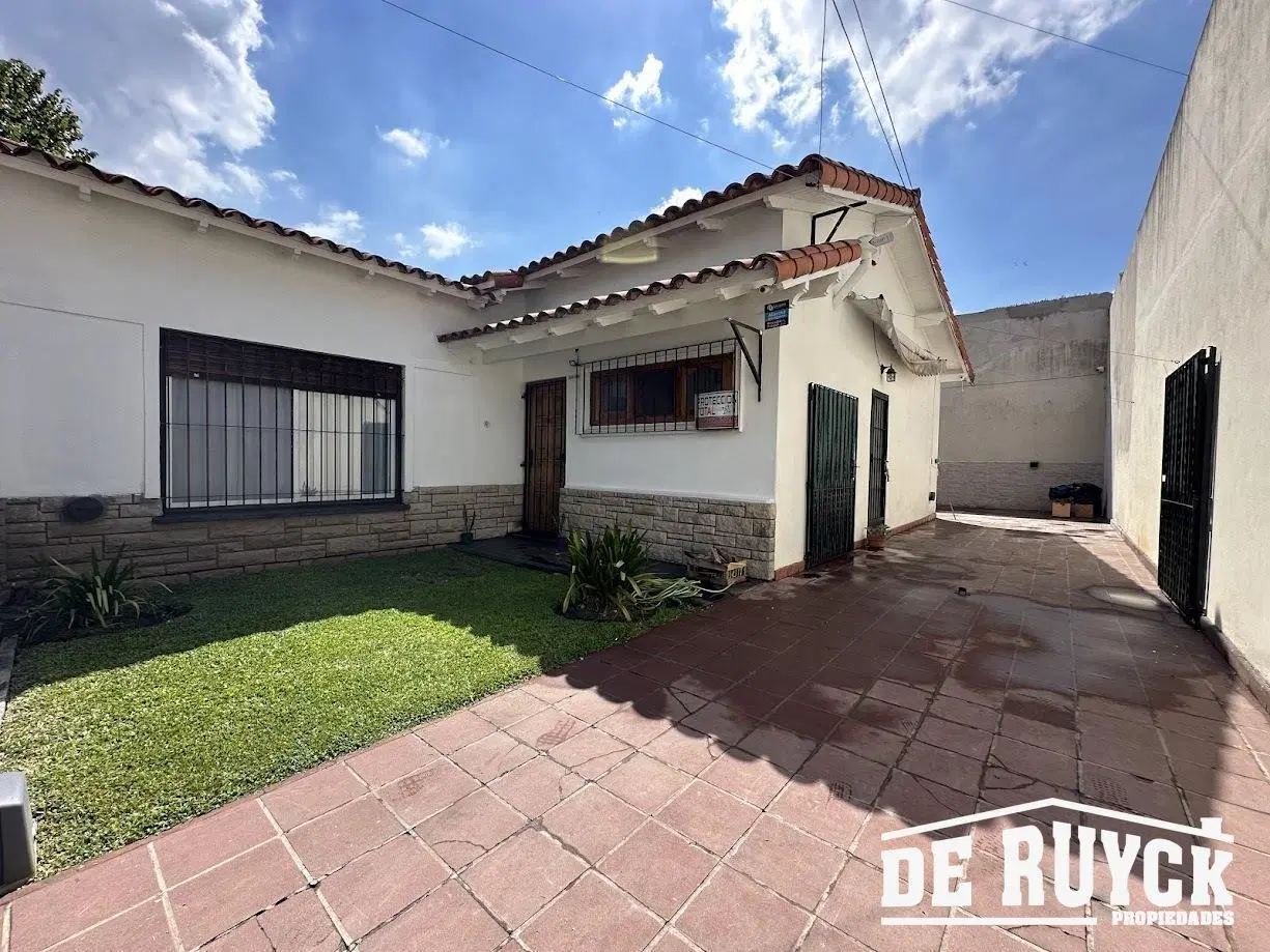 Chalet 3 ambientes, Proximo a Av. 12 de Octubre 4