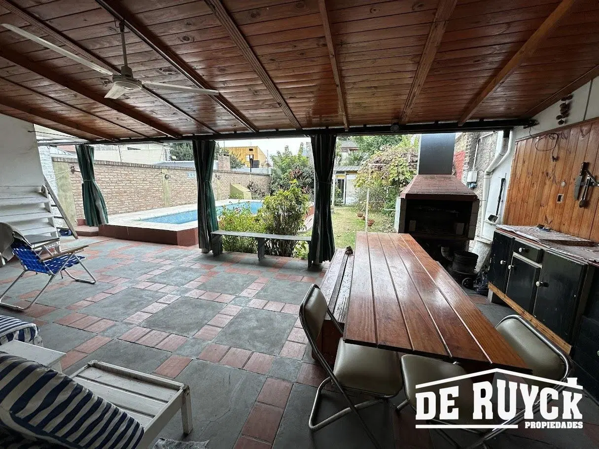 Casa 4 ambientes en Barrio Cooperarios, Quilmes 4