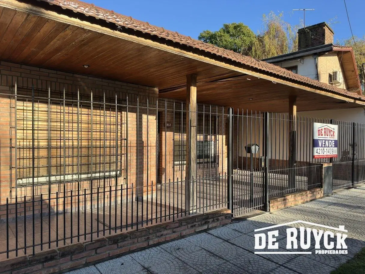 Casa a pasos de Factory Quilmes, Acha casi Agote 3