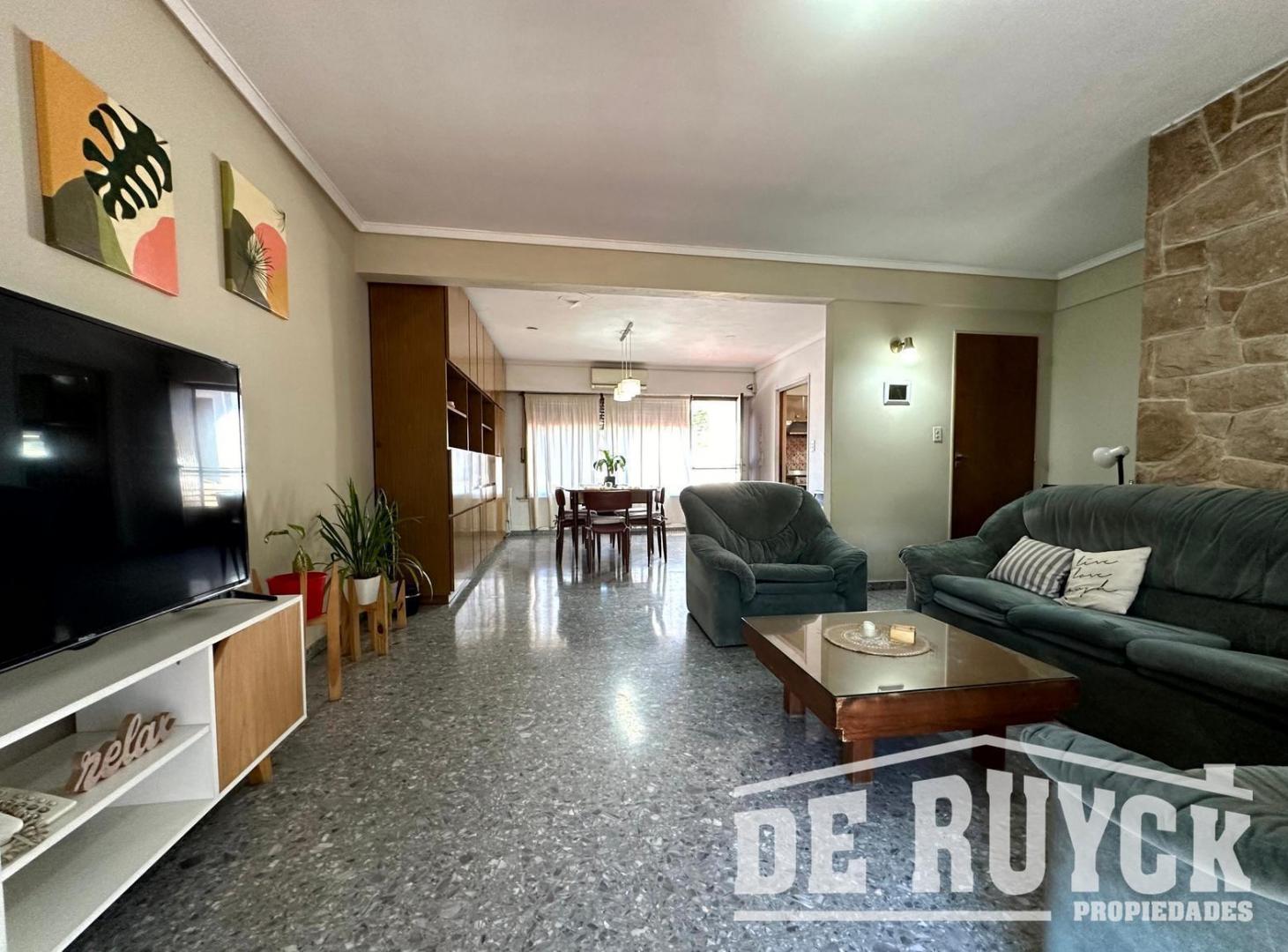 Foto de Casa con local en Cooperarios, imagen 5