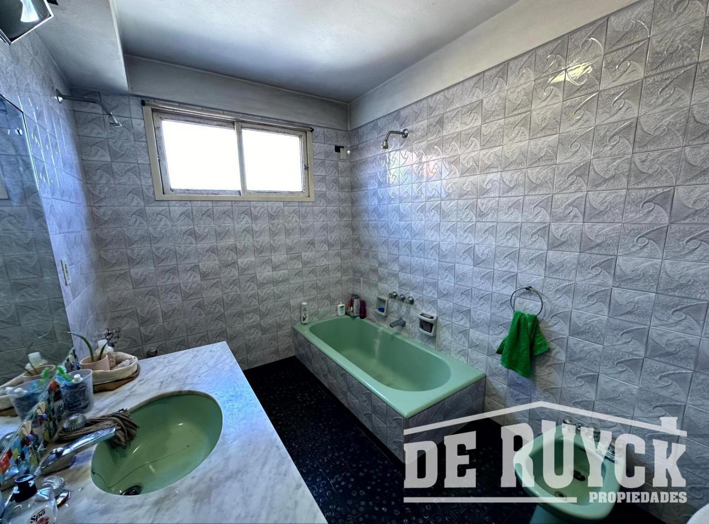 Foto de Casa con local en Cooperarios, imagen 3