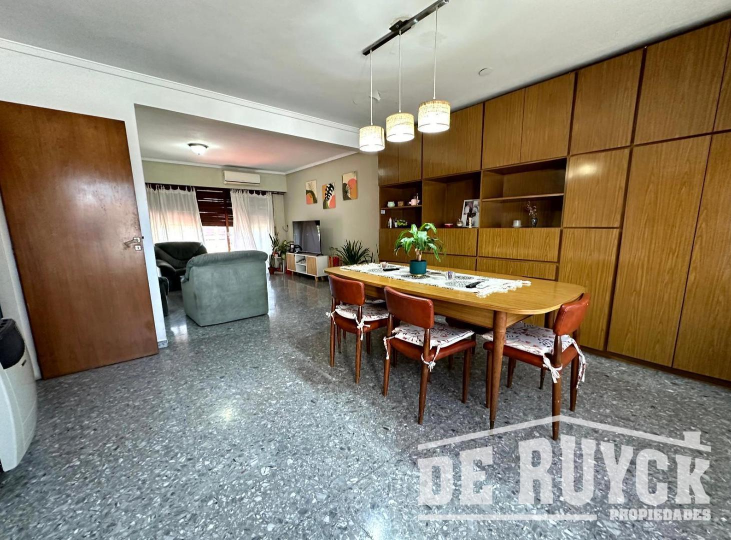Foto de Casa con local en Cooperarios, imagen 4