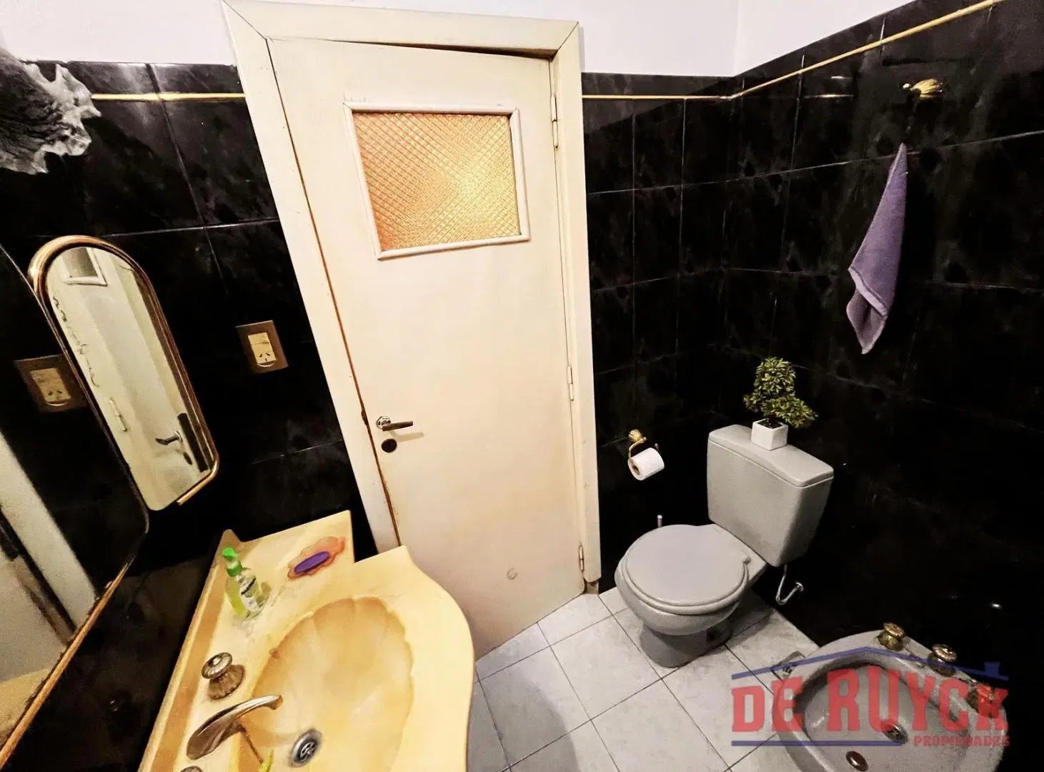 Casa sobre gran lote 4