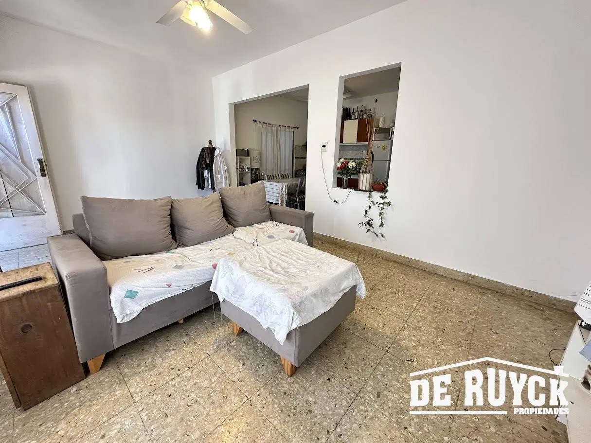 Casa ideal 2 familias o inversor, a pasos de Metrobus Calchaqui 2