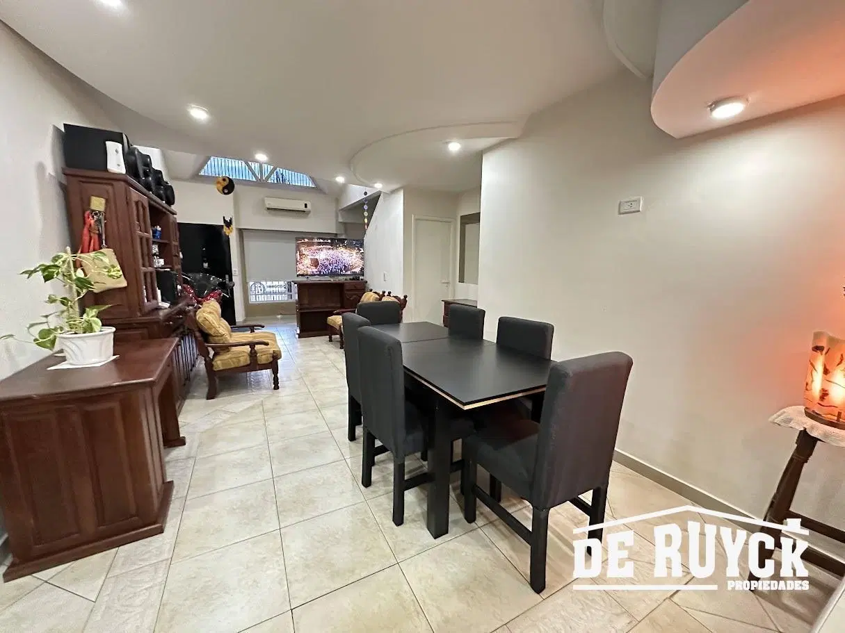 Chalet 4 ambientes en Barrio Parque Calchaqui, Quilmes 3