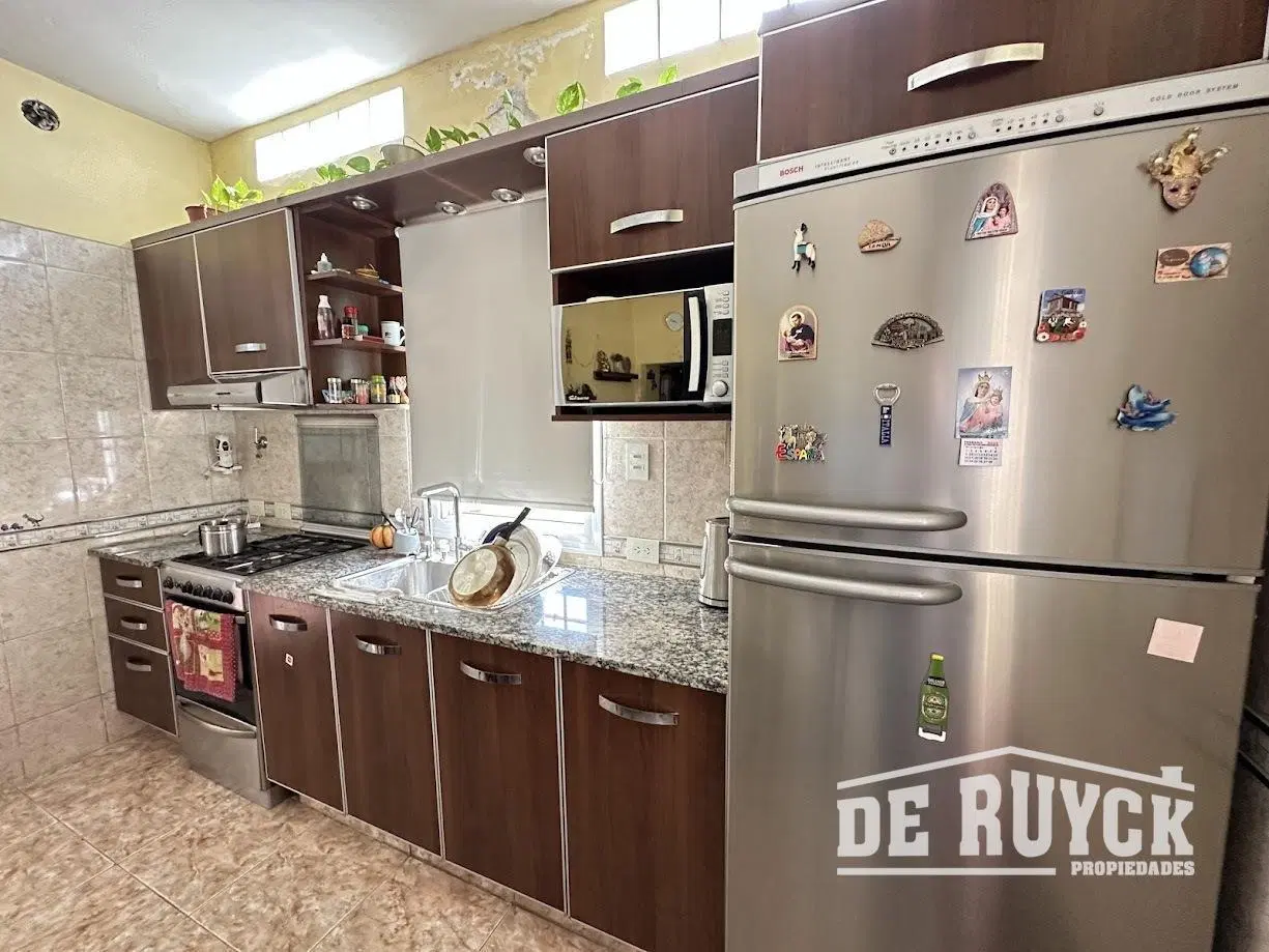 Casa 3 ambientes Quilmes Oeste a pasos de Calchaqui 2