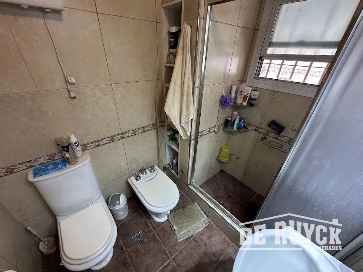 Casa 3 ambientes Quilmes Oeste a pasos de Calchaqui 8