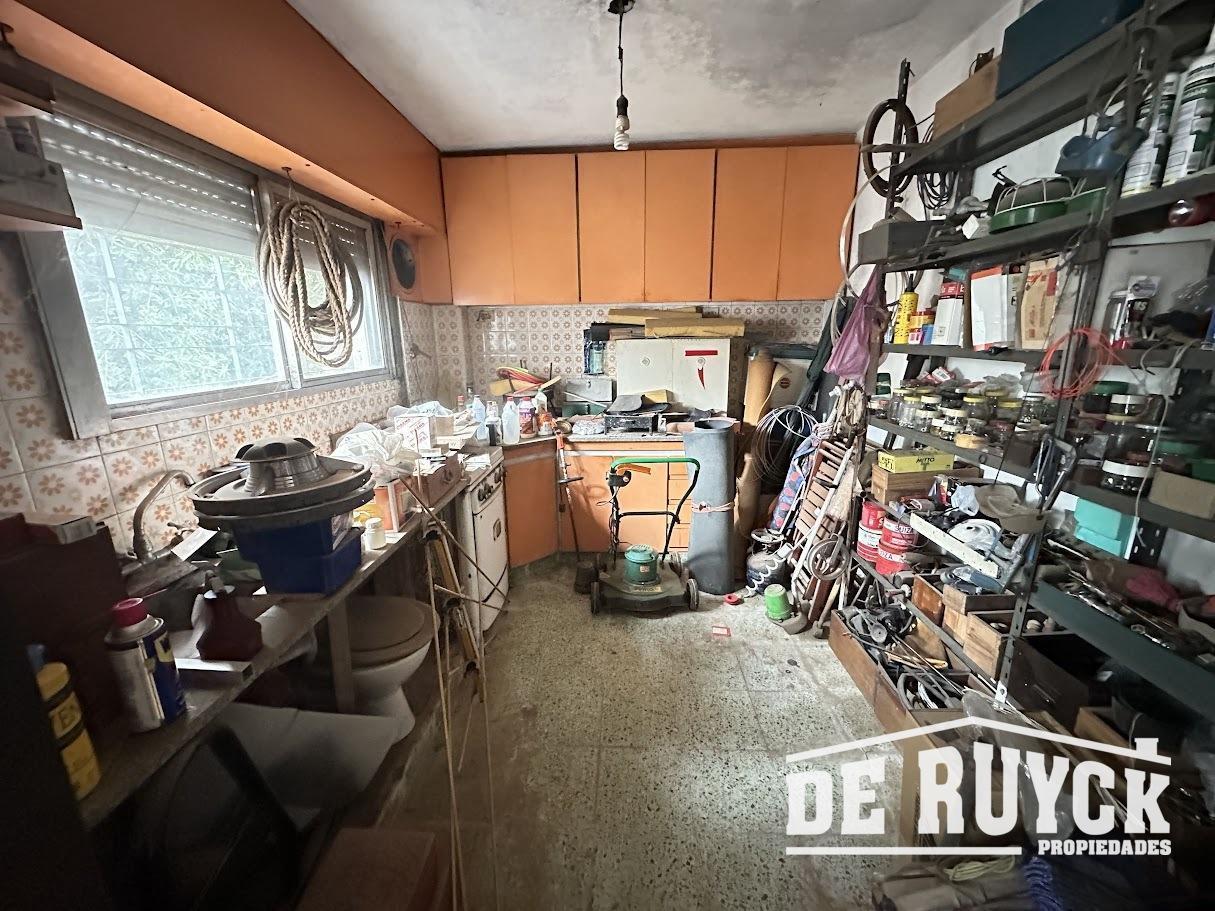 Foto de Galpón o Local con vivienda u oficinas sobre Camino General Belgrano, imagen 4