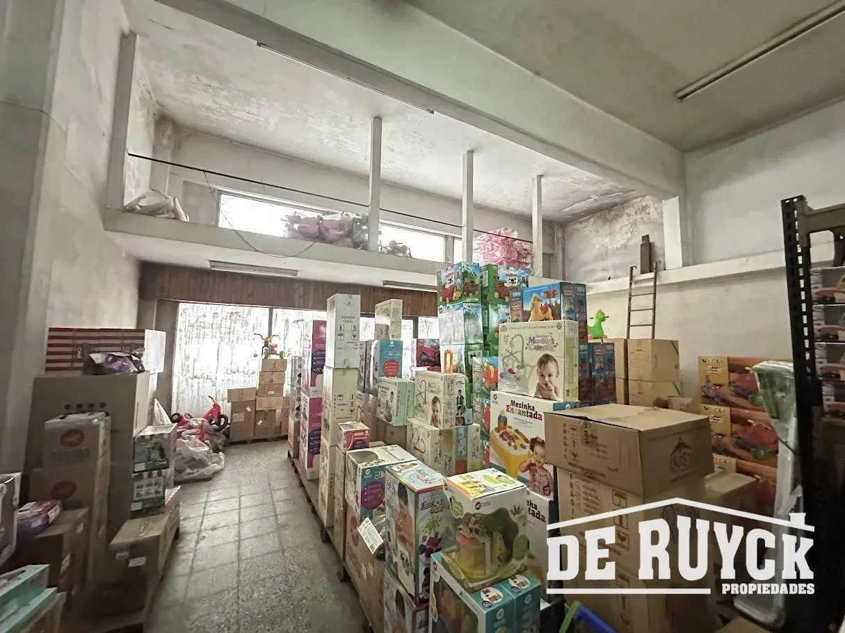 Galpón o Local con vivienda u oficinas sobre Camino General Belgrano 2