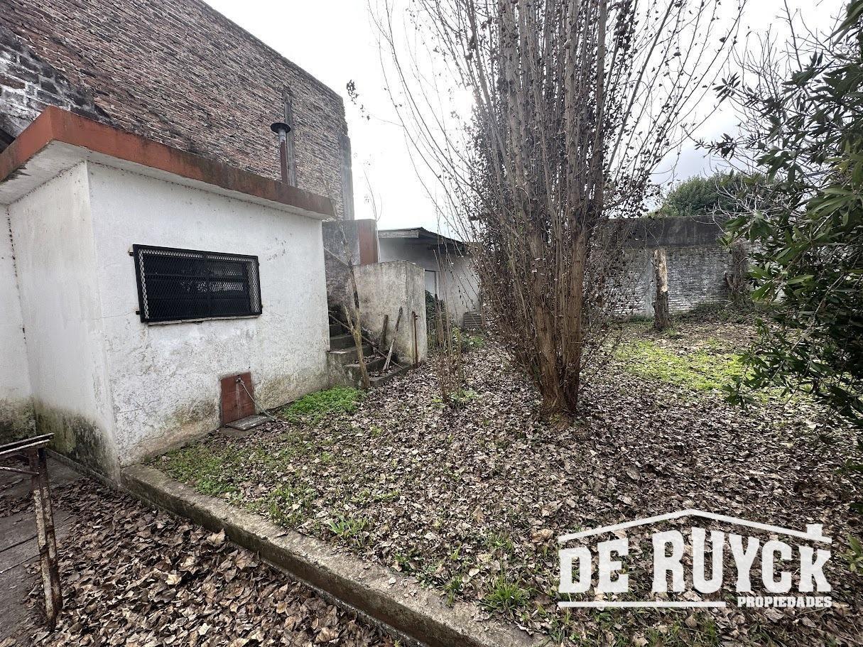 Foto de Galpón o Local con vivienda u oficinas sobre Camino General Belgrano, imagen 5
