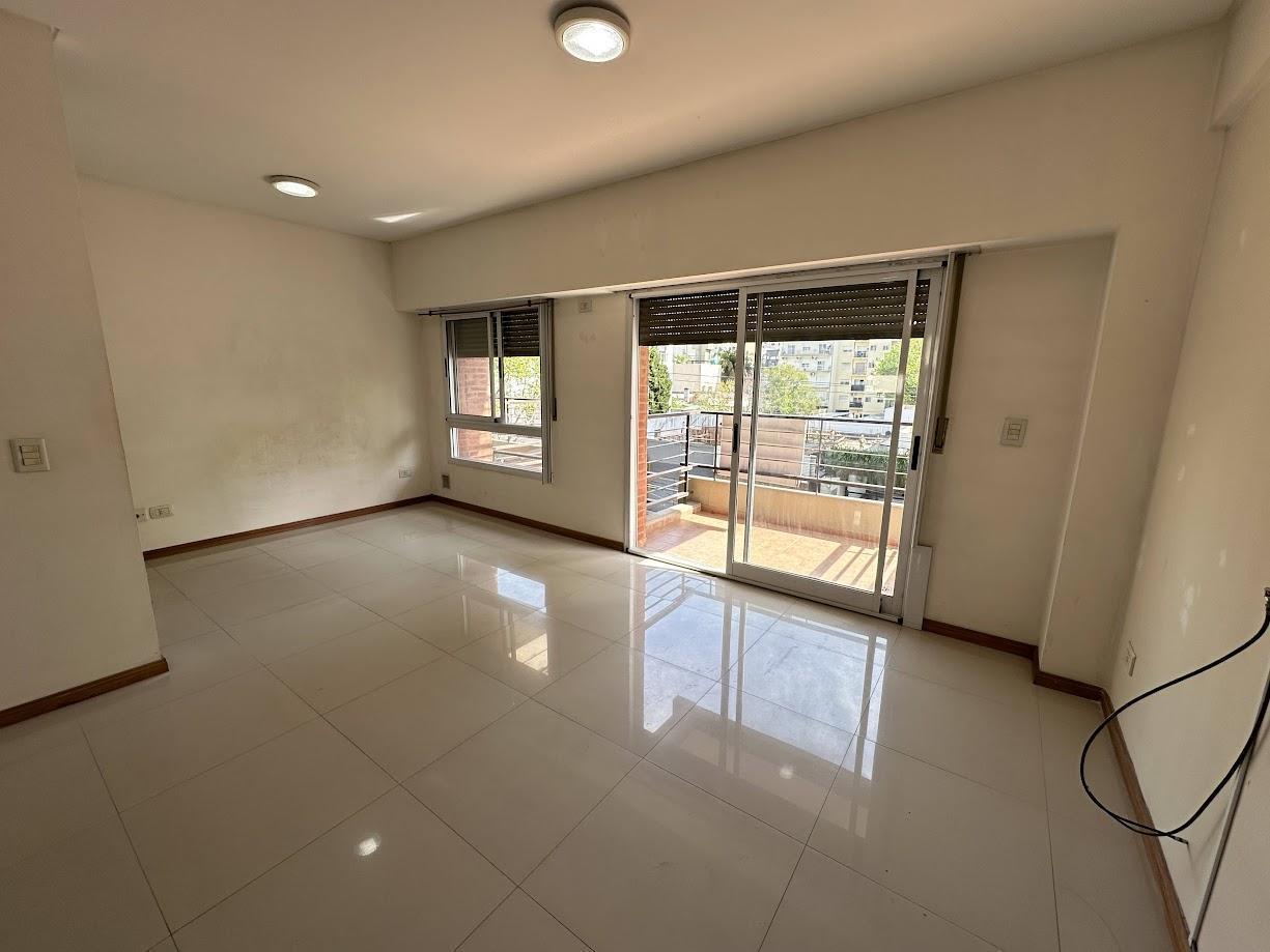Foto de Departamento en L, ambiente y medio, excelente zona, imagen 4