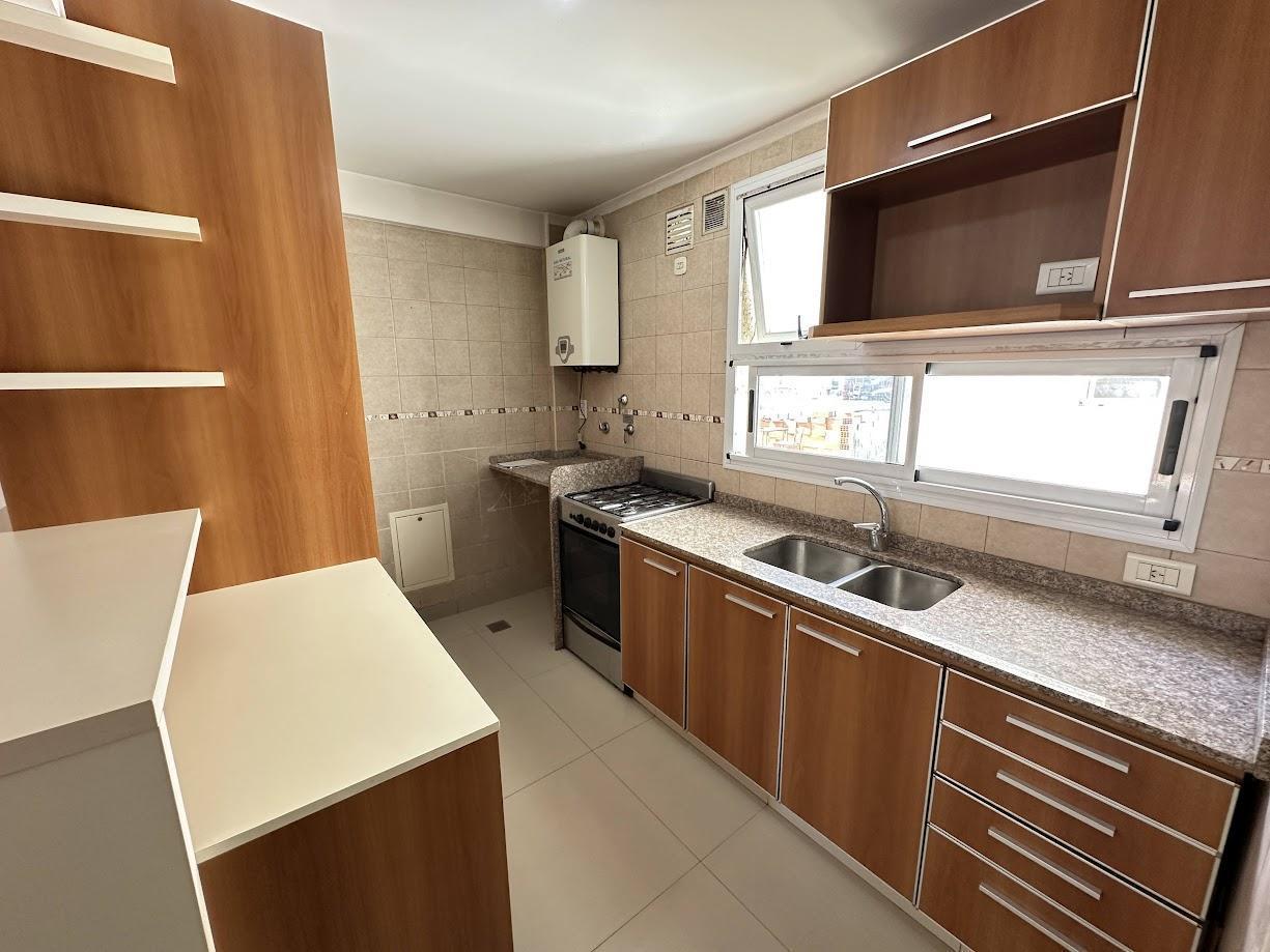 Foto de Departamento en L, ambiente y medio, excelente zona, imagen 3