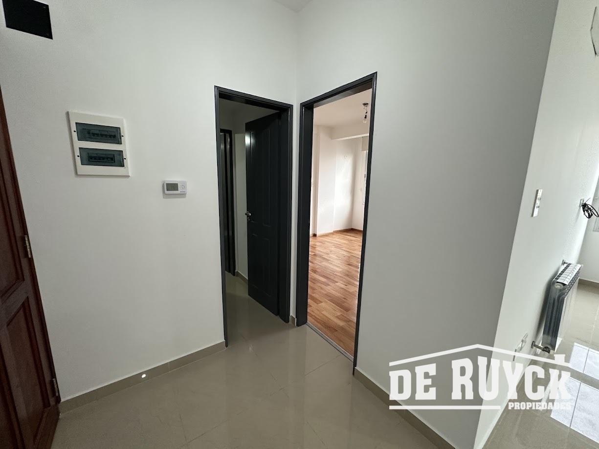 Foto de departamento 2 ambientes en venta Wilde, imagen 4