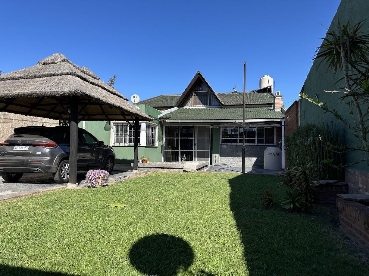 Foto de Chalet en Venta en Florencio Varela Este, imagen 1