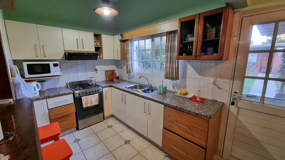 Foto de Importante chalet en Bernal Oeste, imagen 3
