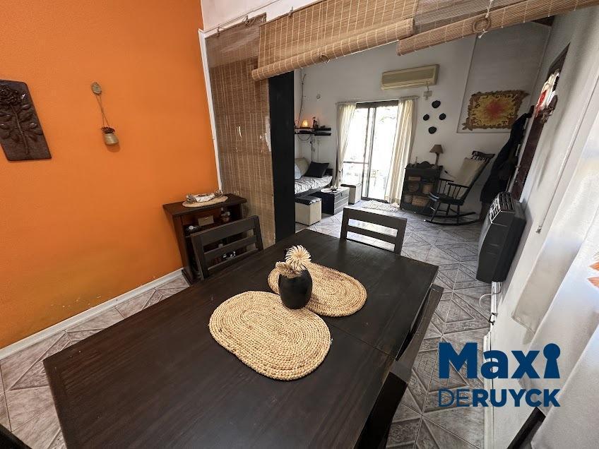 Foto de Casa tipo PH a pasos Metrobus Calchaqui, con 2 patios, imagen 2