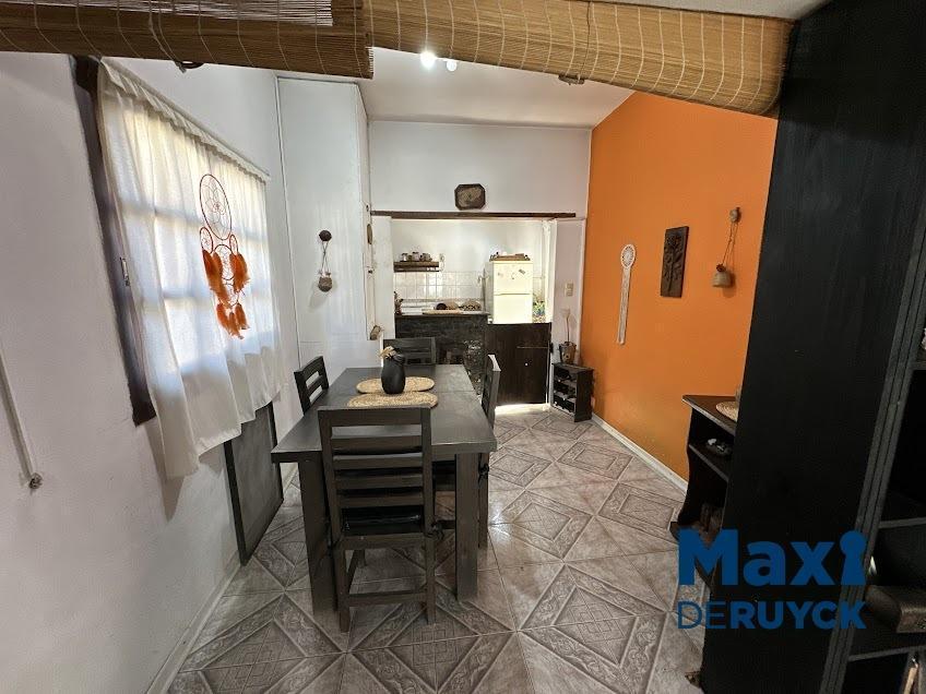 Foto de Casa tipo PH a pasos Metrobus Calchaqui, con 2 patios, imagen 1