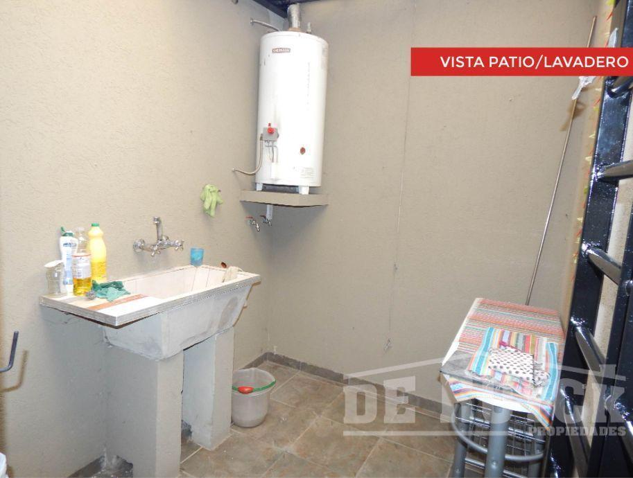 Foto de Duplex 3 ambientes moderno, a pasos de Avenida Mitre, imagen 2