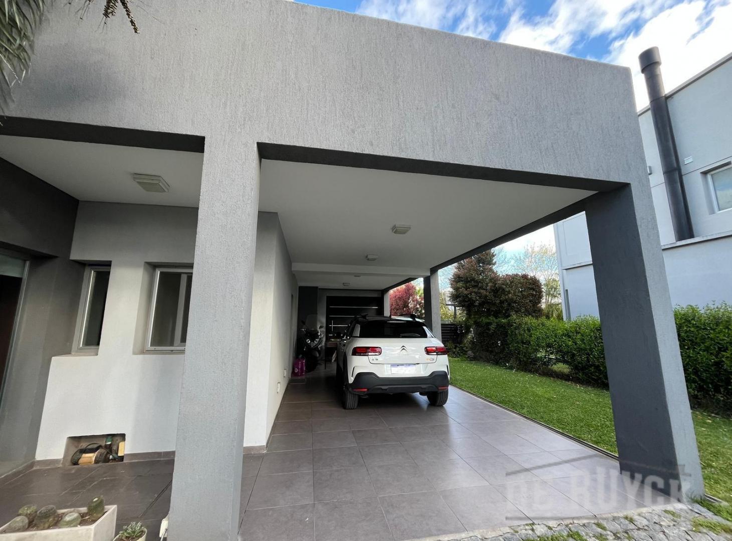 Foto de Casa estilo moderno minimalista, imagen 2