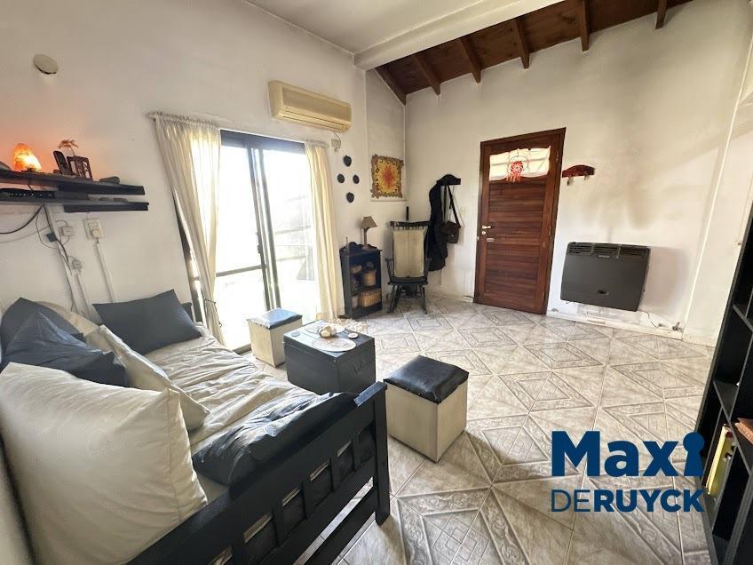 Foto de Casa tipo PH a pasos Metrobus Calchaqui, con 2 patios, imagen 3