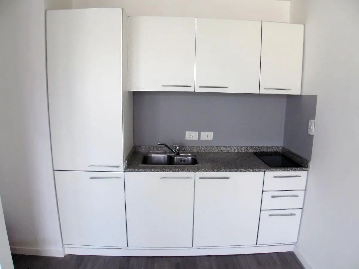 1 Ambiente | 36 m² | Contrafrente | Balcón | Pileta | S. U. m. | Parrilla | Laundry 8