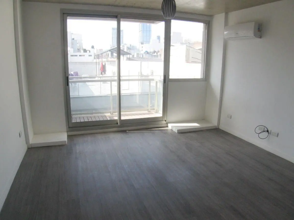 1 Ambiente | 36 m² | Contrafrente | Balcón | Pileta | S. U. m. | Parrilla | Laundry 4