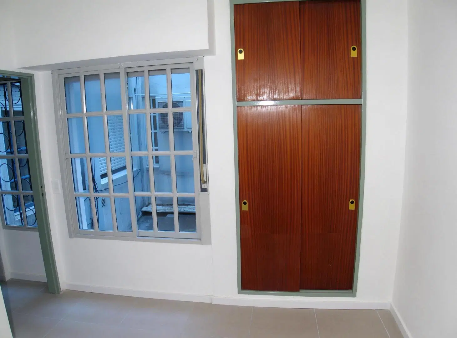 Venta 2 Ambientes por Escalera | 30 m² | Lateral | Muy Luminoso. 3